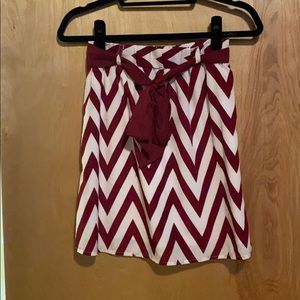 Chevron skirt with bow